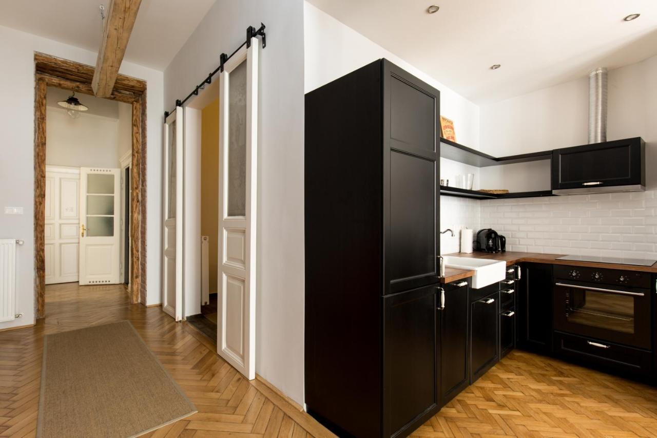 King Rustik & Apartament *